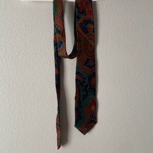 Liberty Paisley Tie - Green and Red